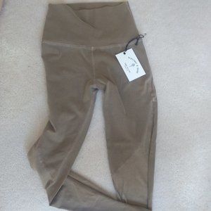 ELECTRIC & ROSE Zuma leggings. Cotton & Made in USA!   Sz Small NWT